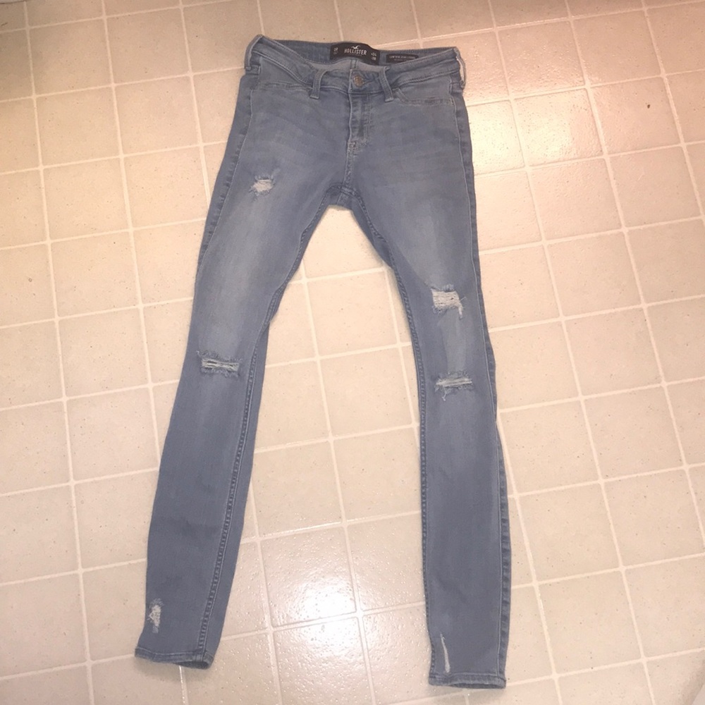 Cute light washed ripped jeggings